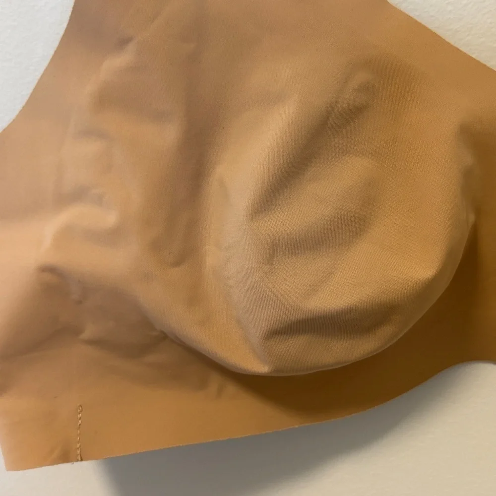 Knix Nursing Bra Nude Comfy Wireless No padding
No size tag ?small - Picture 3 of 11